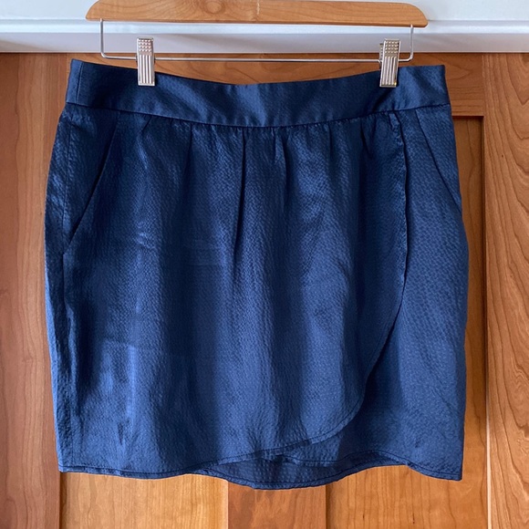 Talula/Aritzia silk mini skirt - Picture 1 of 6